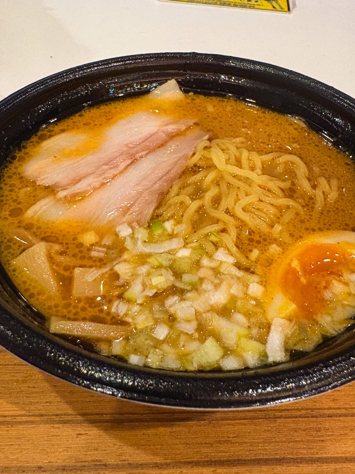 羽田空港の HOKKAIDO KITCHEN で食べた味噌ラーメン