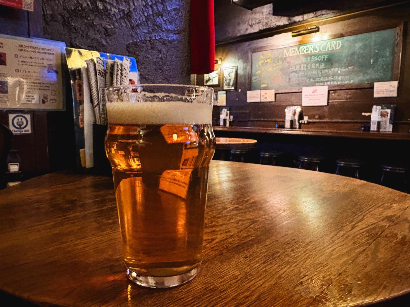 A craft beer on the counter at 82 Mita