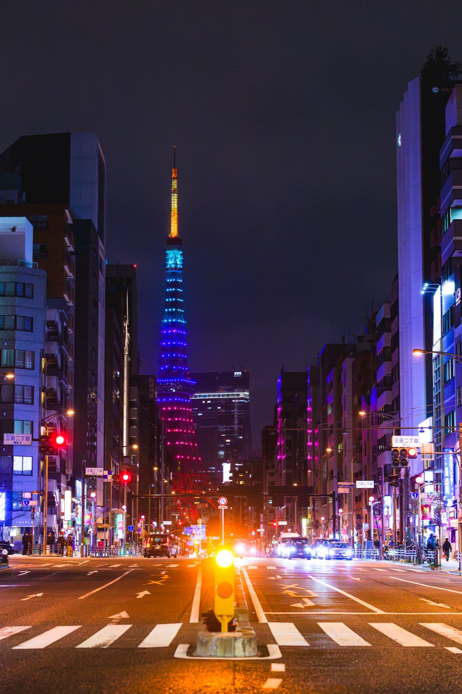 Tokyo Tower in MISAMO colors seen straight ahead from the Mita 2-chome intersection