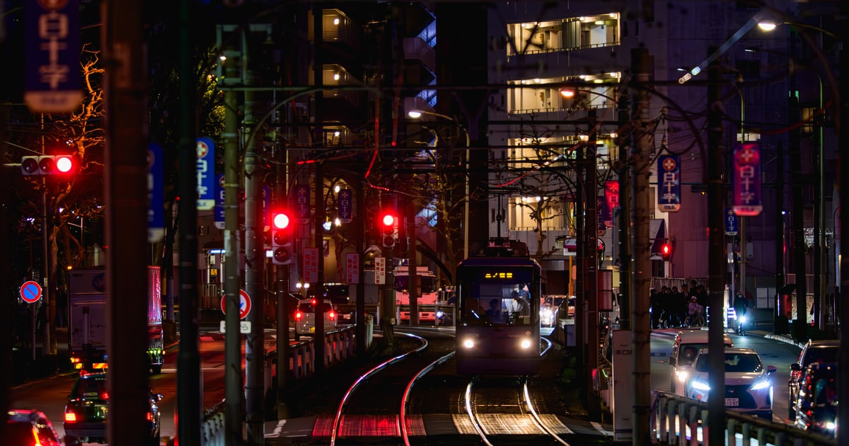 Nostalgic Miso Ramen and Photographing the Tokyo Sakura Tram